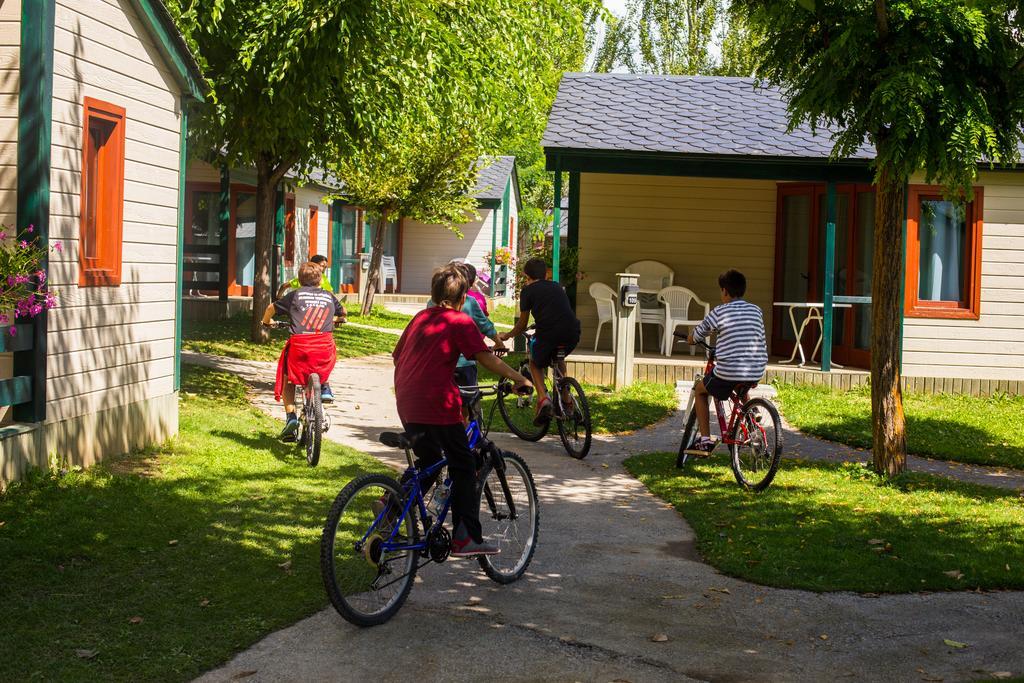Bungalows Stel-Пучсерда Экстерьер фото