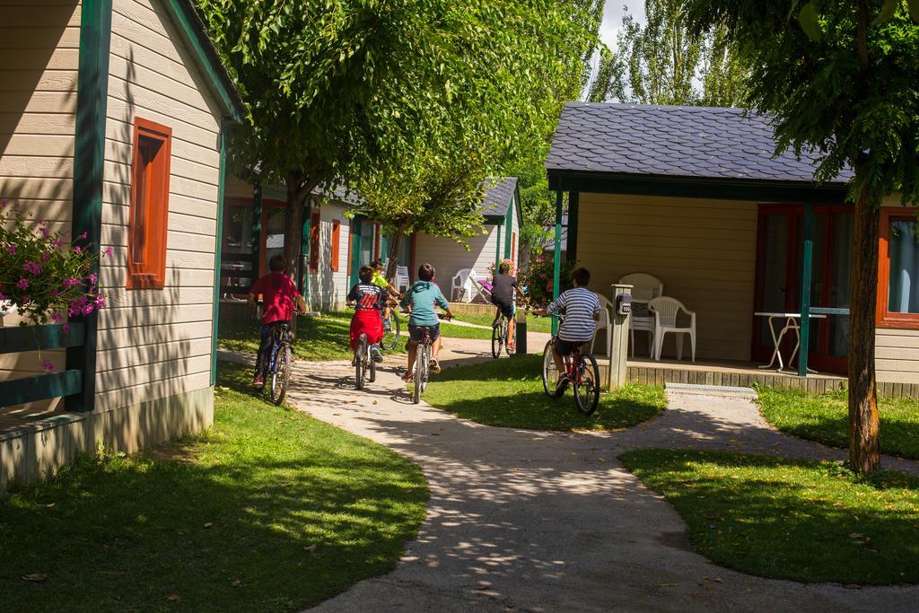 Bungalows Stel-Пучсерда Экстерьер фото